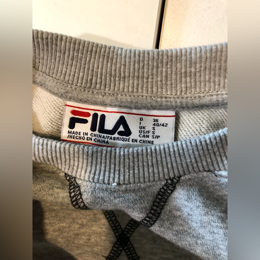 Fila Women's Sweatshirt Size Small Grey Long Sleeve Crewneck; Great Condition - Picture 2 of 5